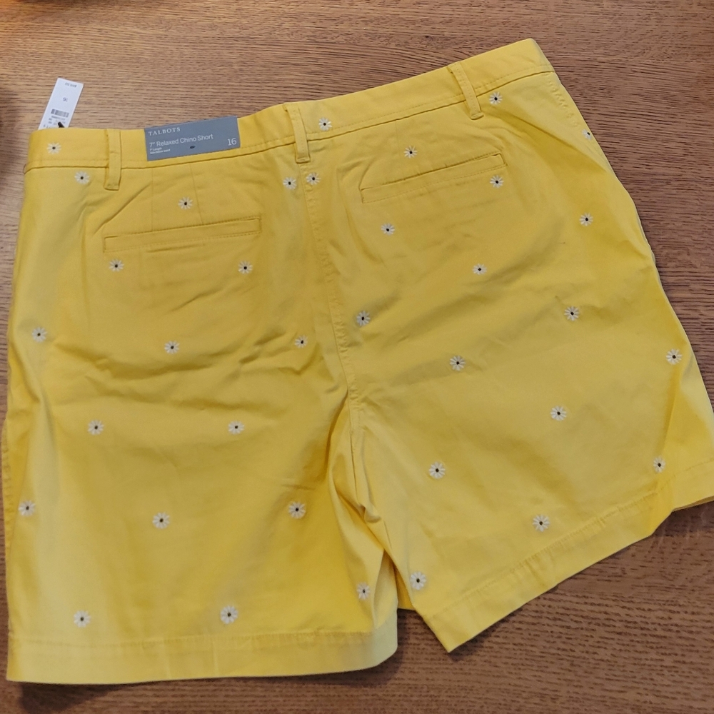 Talbots Relaxed Chino Shorts - 7" inseam - Embroidered Daisies - Yellow - Picture 8 of 10